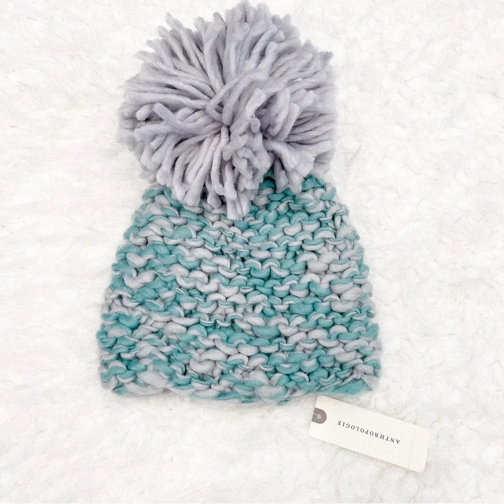 nwt anthropologie cozy knit pom-pom beanie